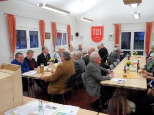 Eine der stets gut besuchten Jahreshauptversammlungen im TUS Vereinsheim